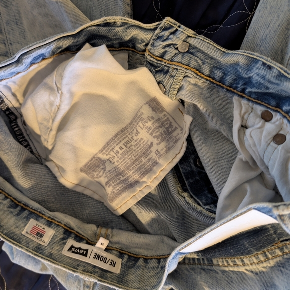 (Levi's) RE/DONE VINTAGE CROP RELAXED SUMMER BLUE JEANS WITH HIGH WAIST - Picture 14 of 16